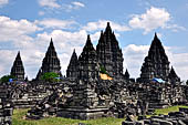 Prambanan - Candi Lara Jonggrang, overview of the temple complex 